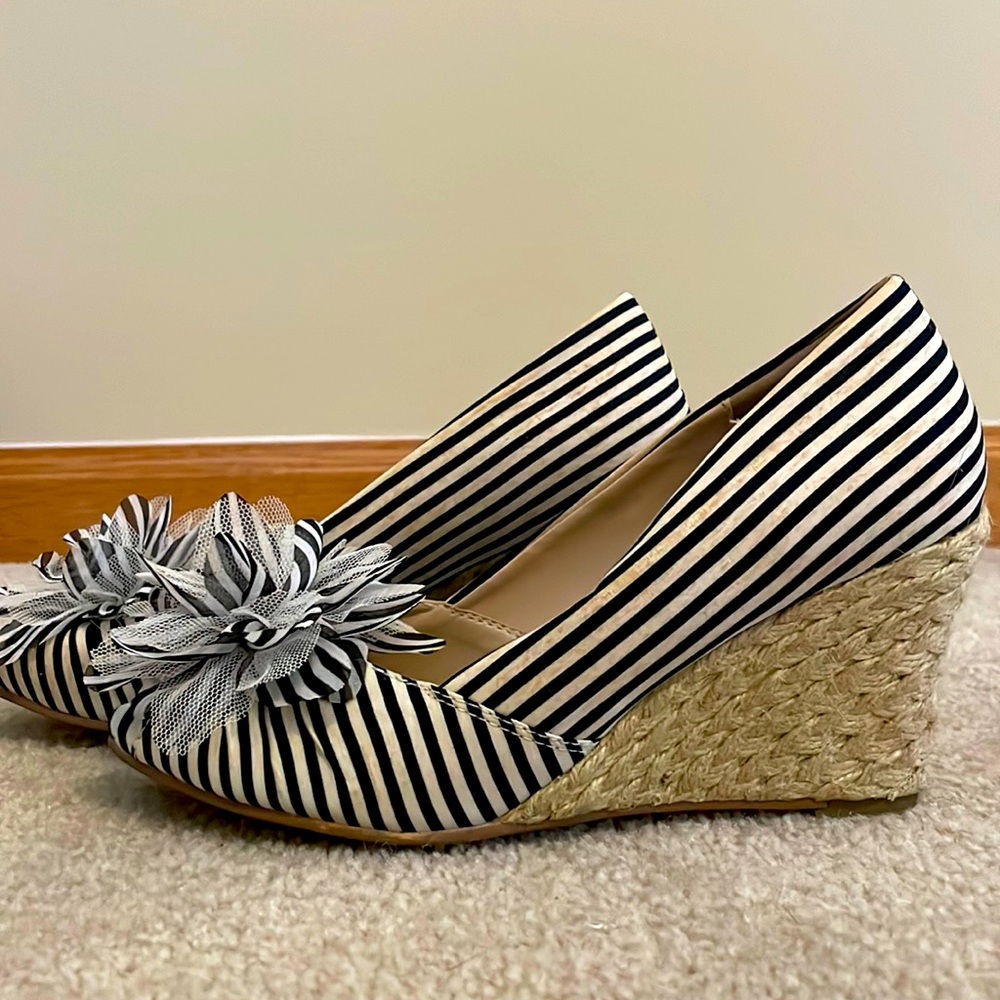 Restricted wedge peep toe heels. Size women’s 7.5